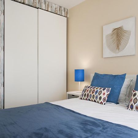 Rocha Blue Sea Apartment Portimão Dış mekan fotoğraf