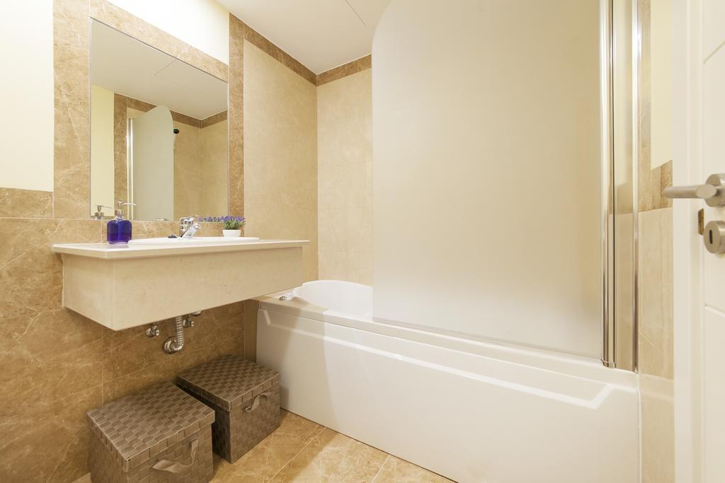 Rocha Blue Sea Apartment Portimão Dış mekan fotoğraf