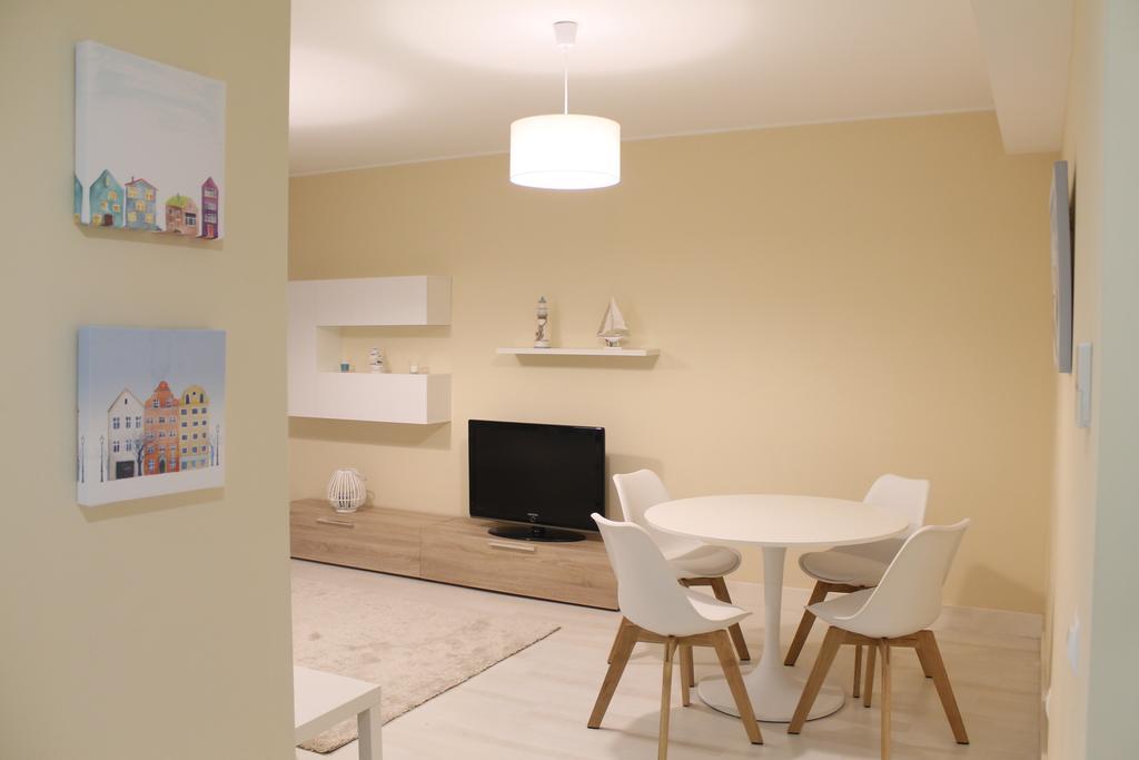 Rocha Blue Sea Apartment Portimão Dış mekan fotoğraf